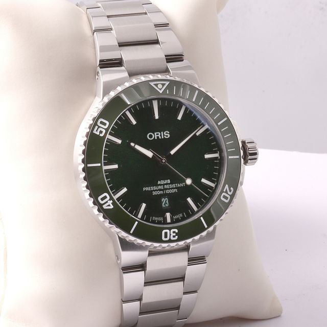 Oris Aquis 01 733 7789 4157-07 8 23 04PEB Image 5